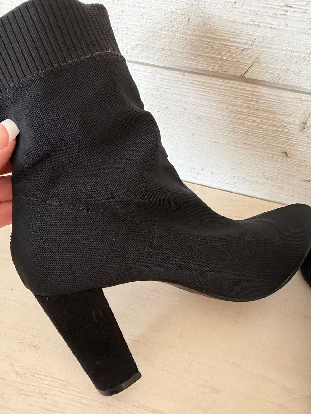 Simply Vera Vera Wang Persimmon Women's Black Stretch Ankle Sock Boots Size 7.5 - Picture 4 of 10